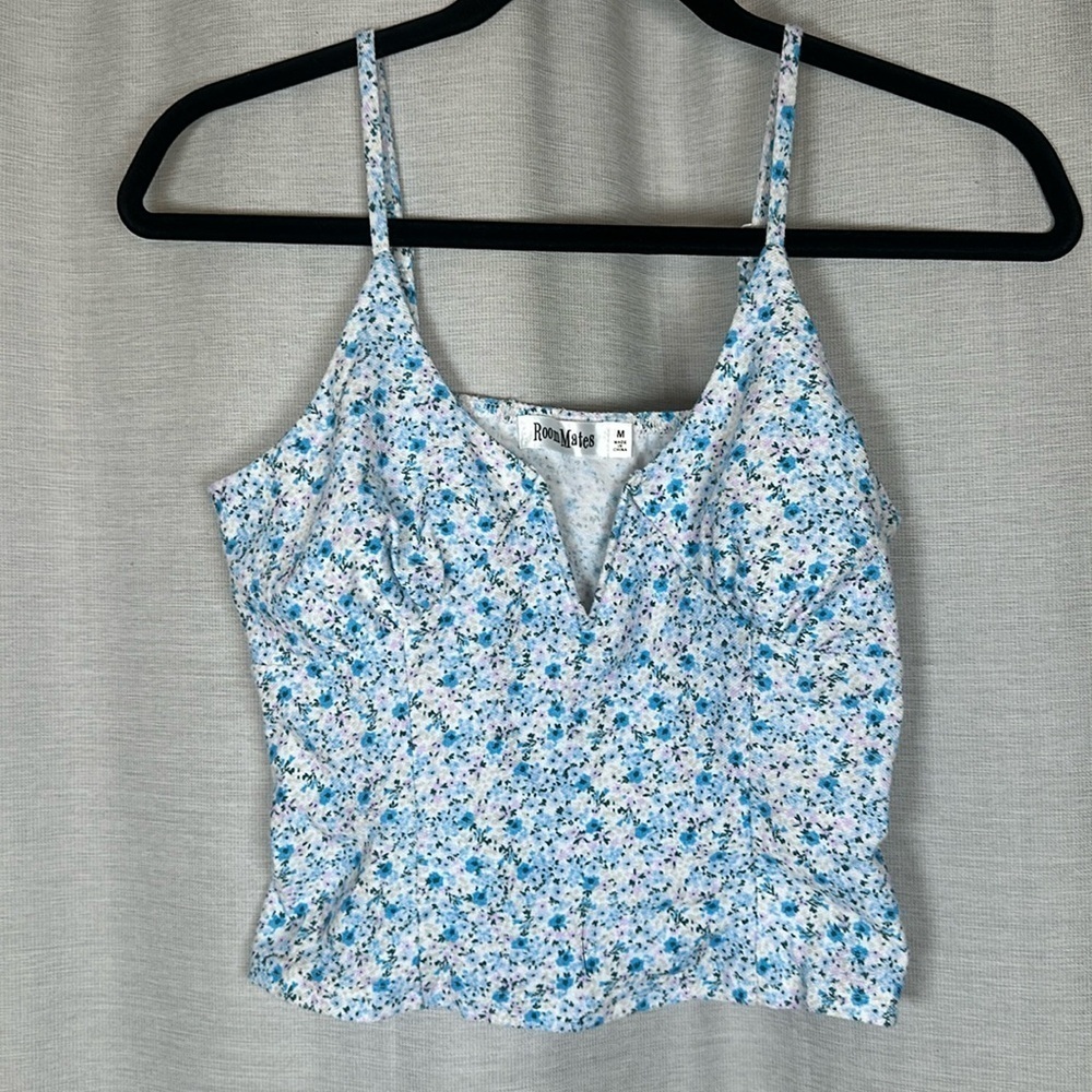 ROOMMATES TANK TOP ! SIZE(M) - Picture 1 of 8
